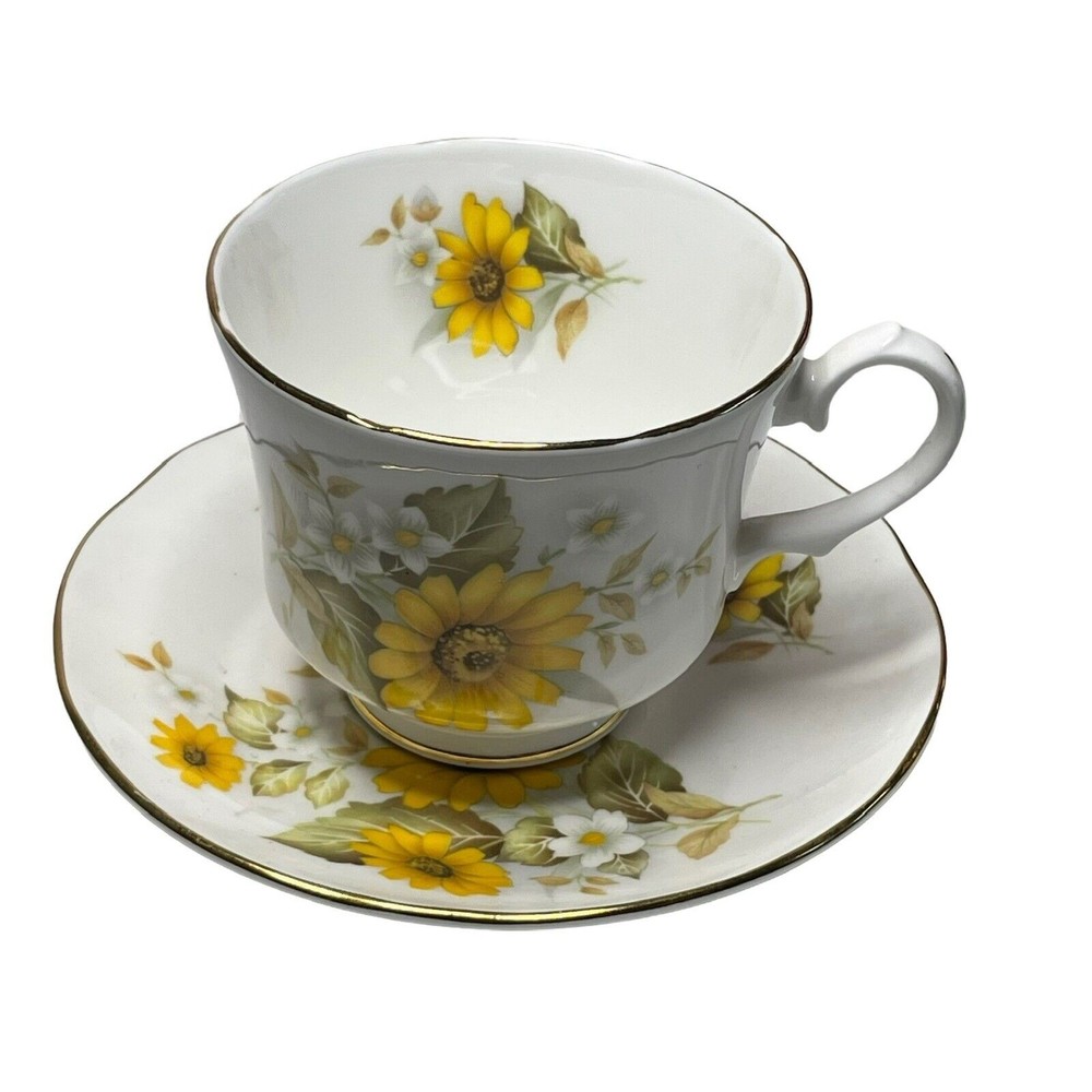 Duchess Bone China England Footed Cup & Saucer Yellow Daisy Flower Gold Gilt